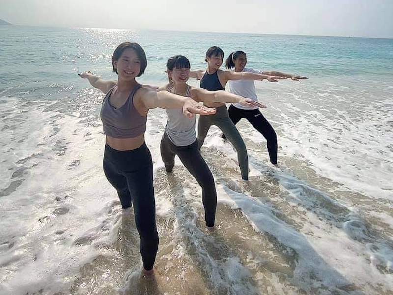ビーチヨガ3